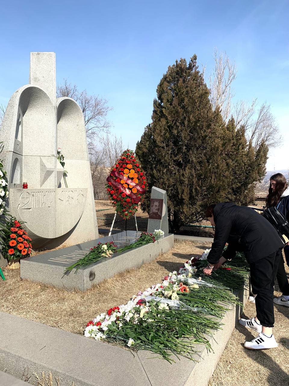 Ծնունդդ շնորհավոր, Մե’ծն Զորավար…
