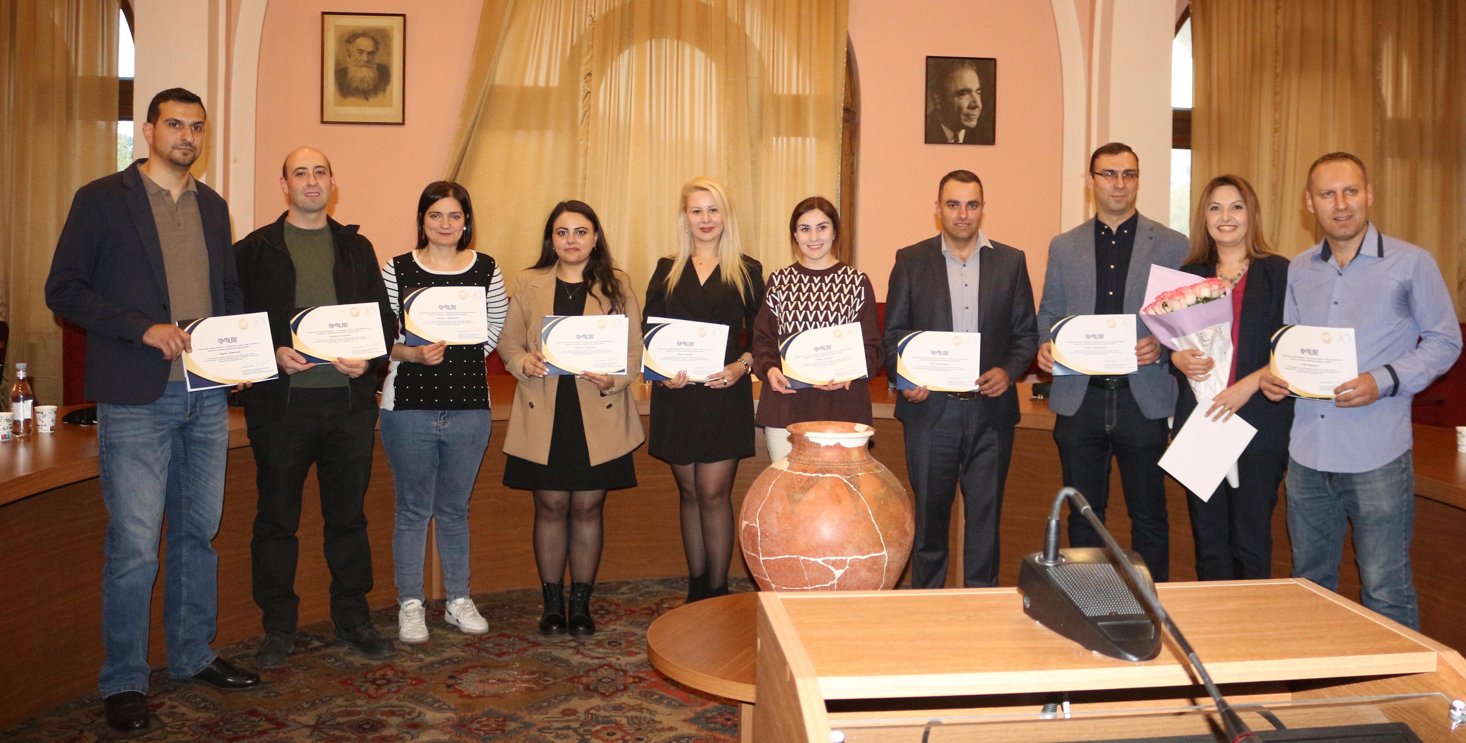 ՔՎԱՆՏԱԿԱՆՆԵՐԸ ՀԱՂԹՈՒՄ ԵՆ ԱՄԵՆՈՒՐ․ ՀԱՂԹՈՂ ԱՇԱԿԵՐՏՆԵՐԻՑ ՀԵՏ ՉԵՆ ՄՆՈՒՄ ՈՒՍՈՒՑԻՉՆԵՐԸ․․․
