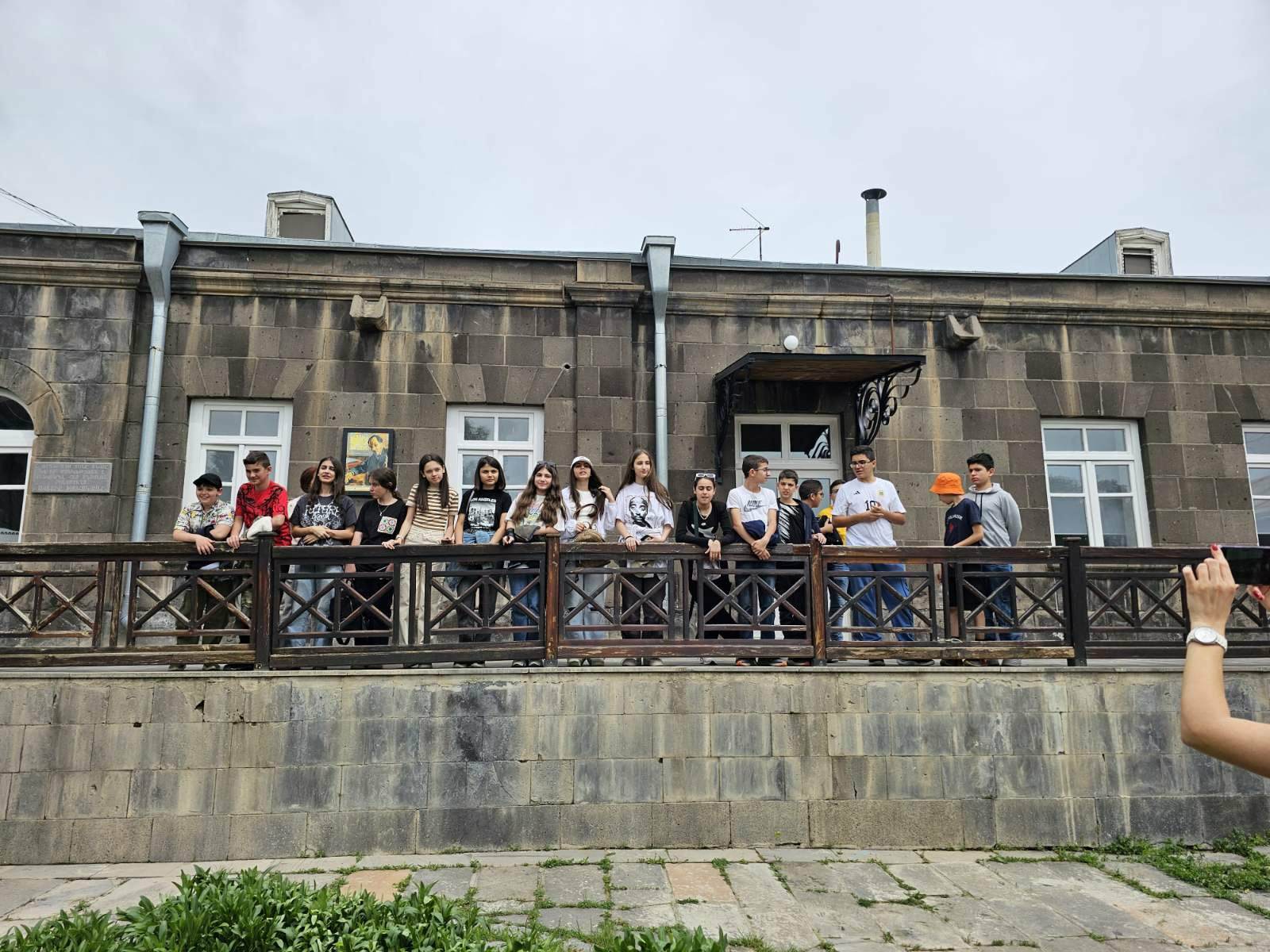 ԳՅՈՒՄՐԻՆ ԲԱՑԱՀԱՅՏԵԼՈՒ ՀԵՏՔԵՐՈՎ․․․